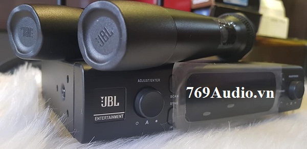 sản phẩm micro JBL VM300 1